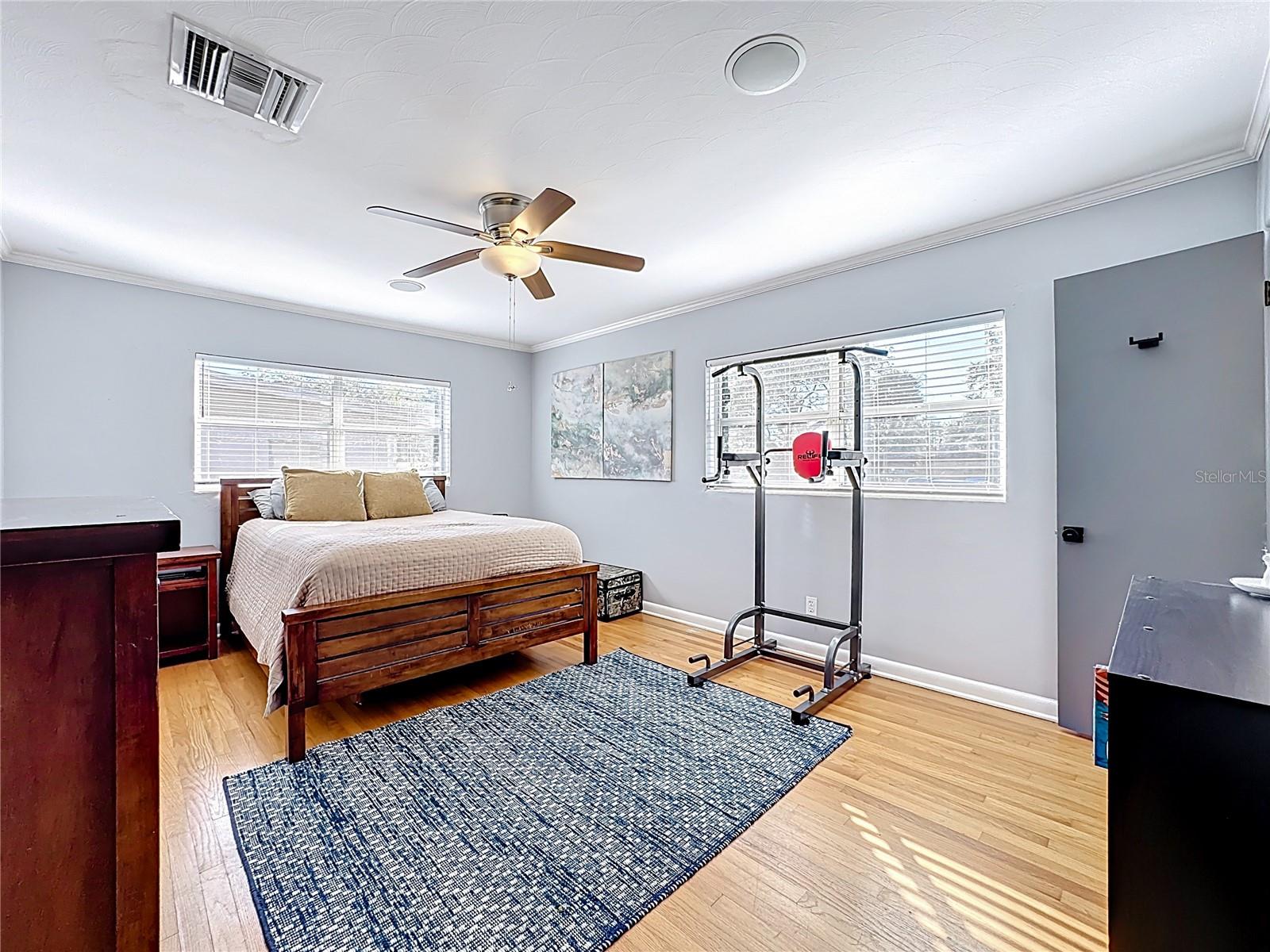 Image 35 of 59 For 3601 Neptune Drive