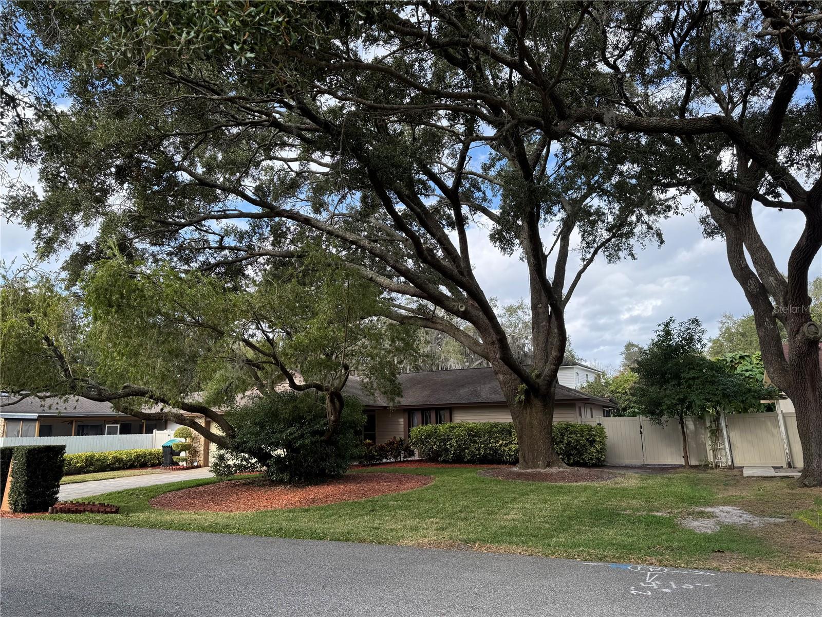 Image 23 of 35 For 8213 Lost Lake Drive