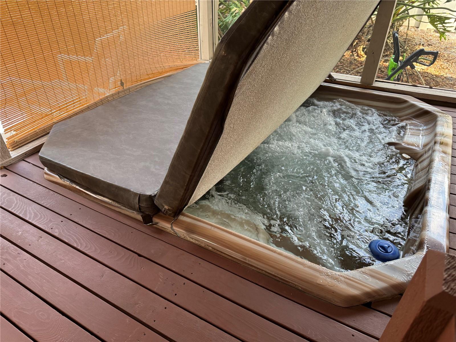 Image 30 of 35 For 8213 Lost Lake Drive