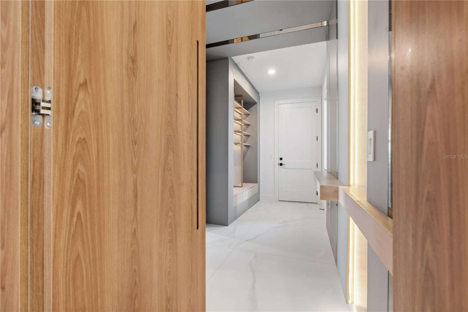 Image 15 of 95 For 15548 Pendio Drive