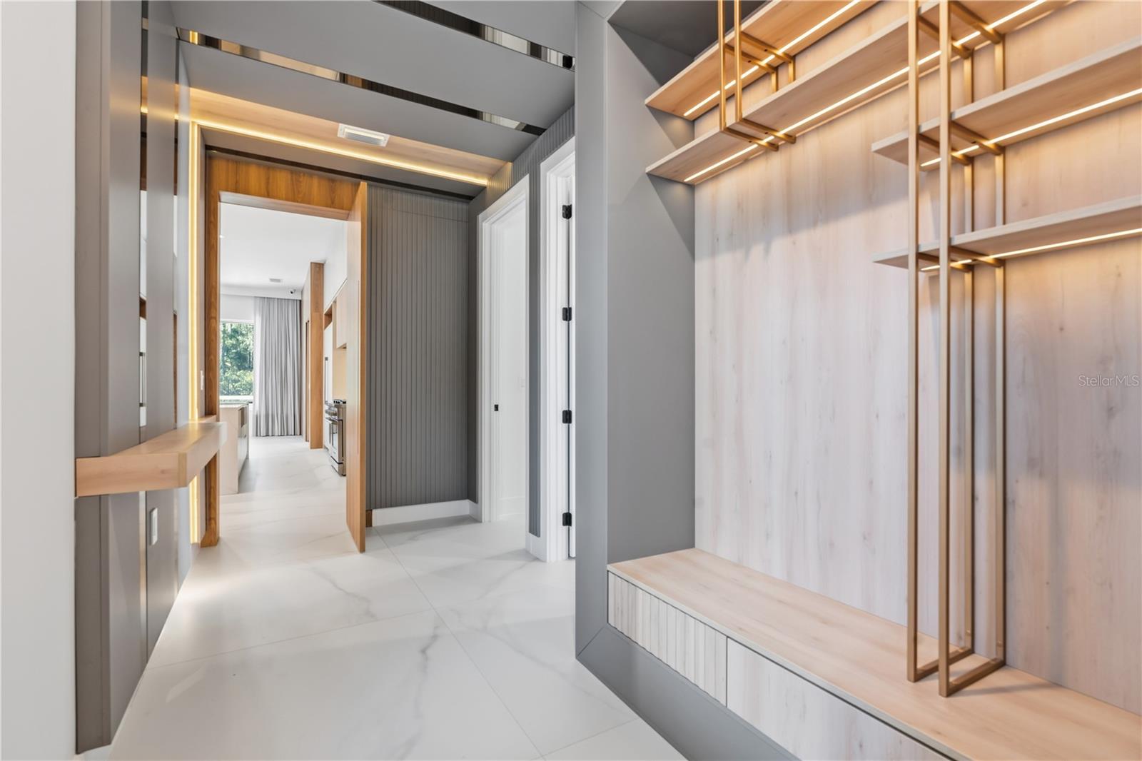 Image 16 of 95 For 15548 Pendio Drive