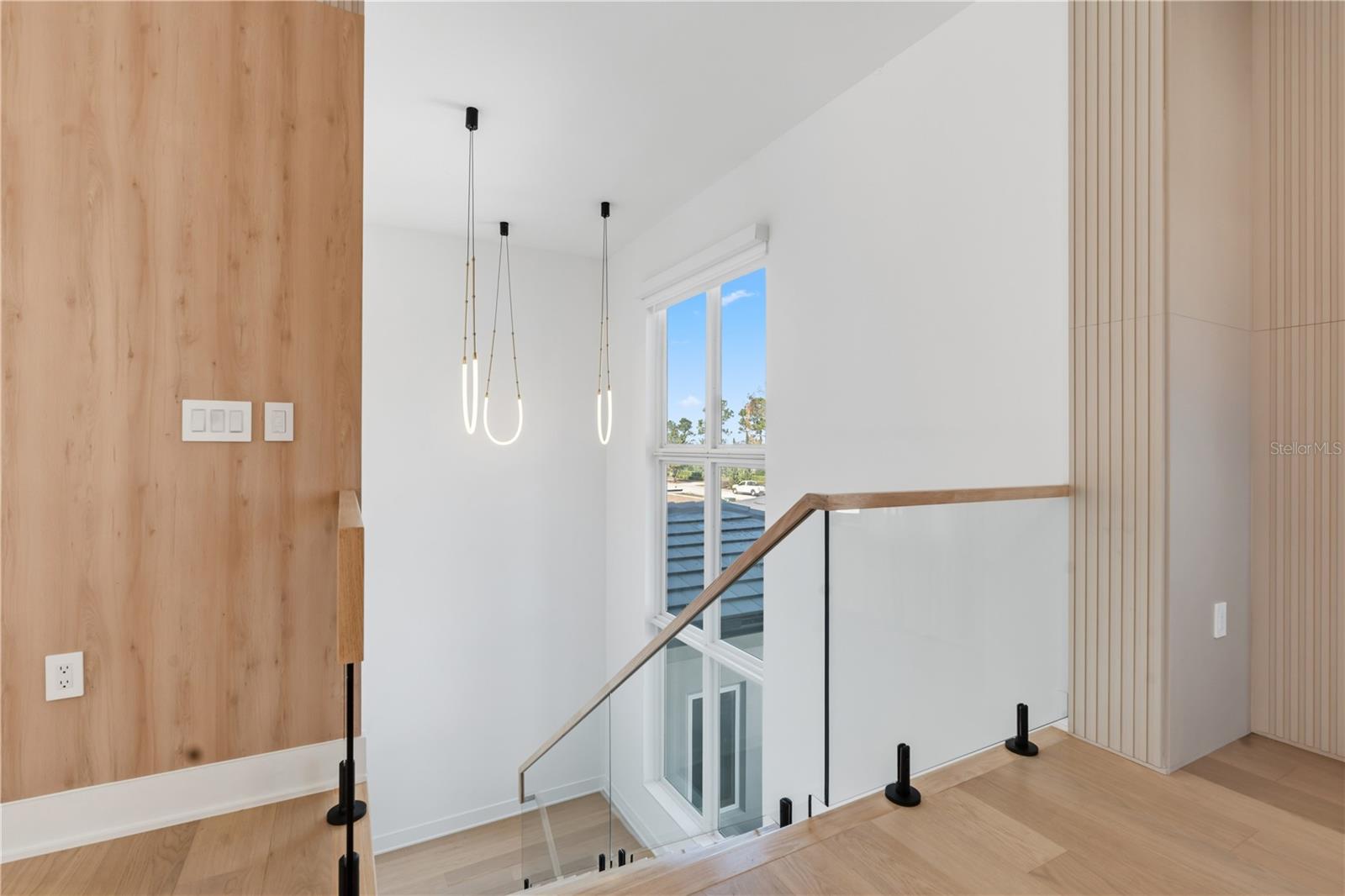 Image 47 of 95 For 15548 Pendio Drive