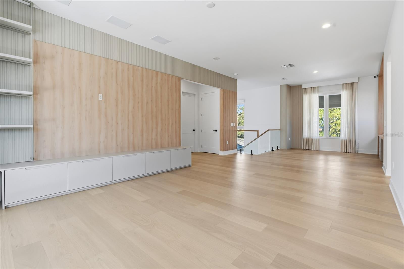 Image 51 of 95 For 15548 Pendio Drive