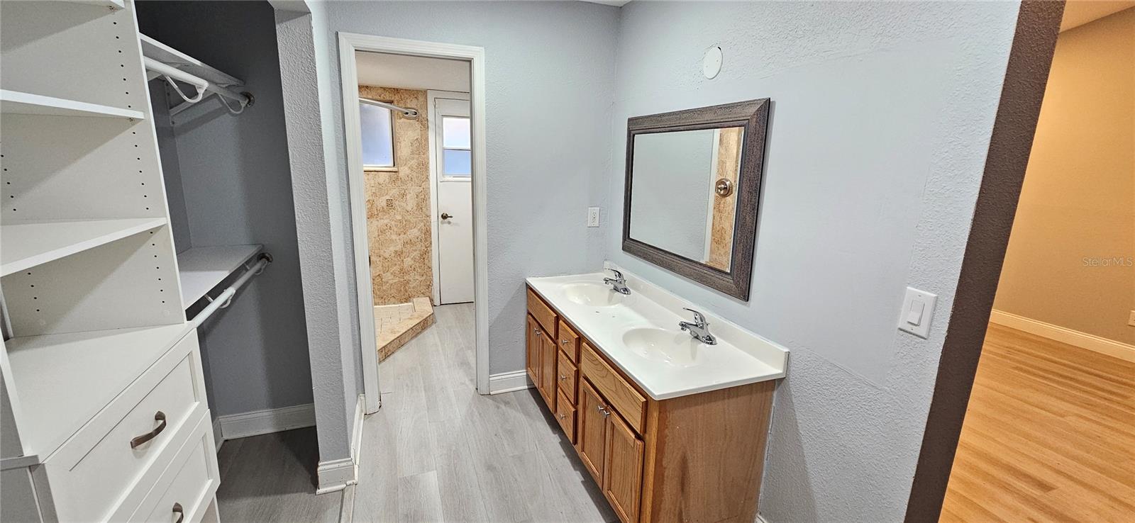 Image 8 of 14 For 5015 Nassau Circle 4