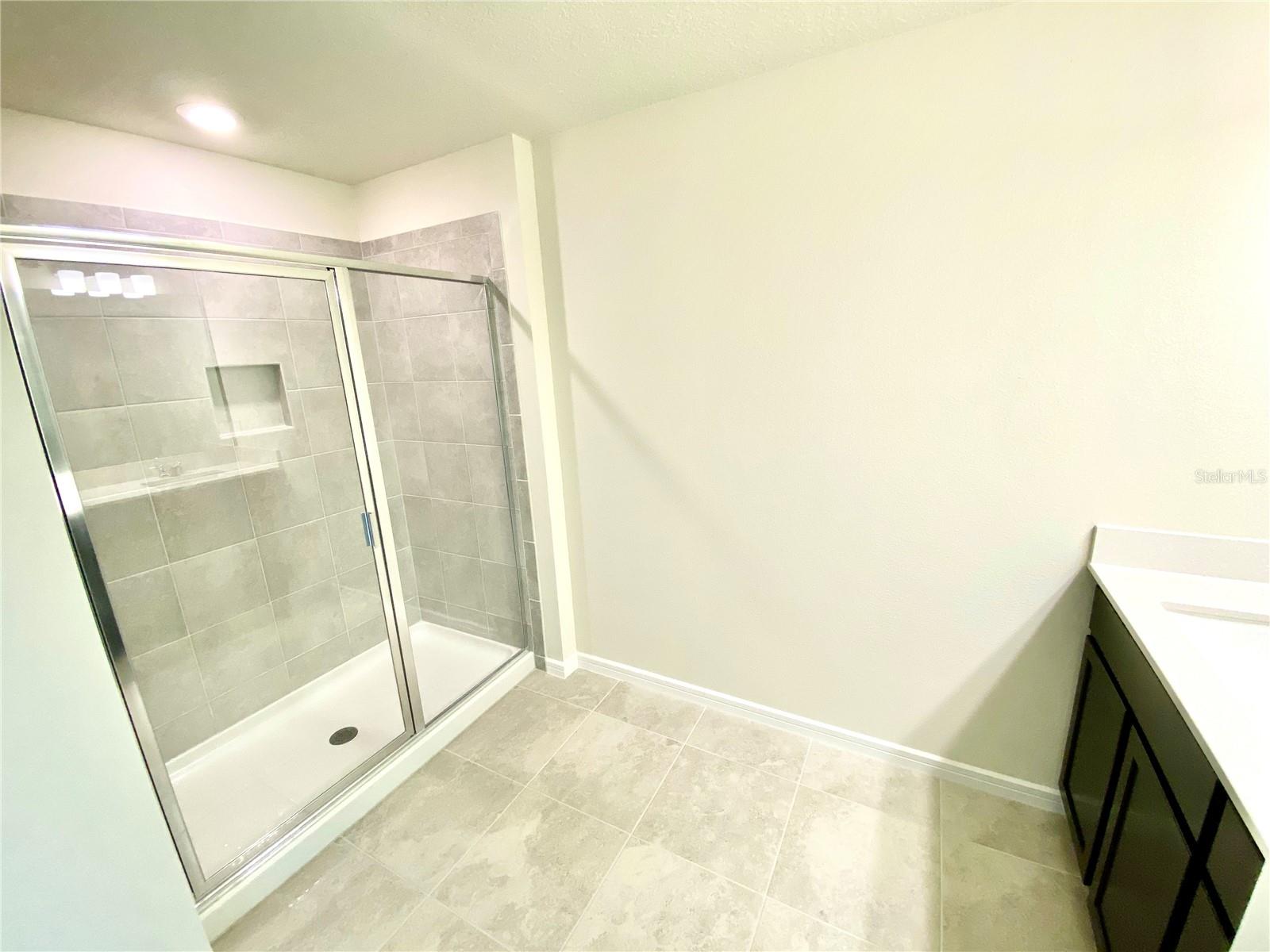 Image 16 of 21 For 2843 Stunning Avenue