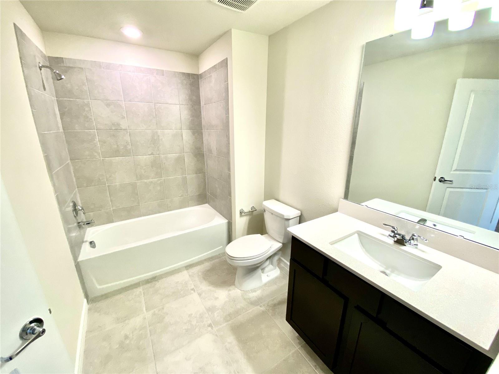 Image 18 of 21 For 2843 Stunning Avenue