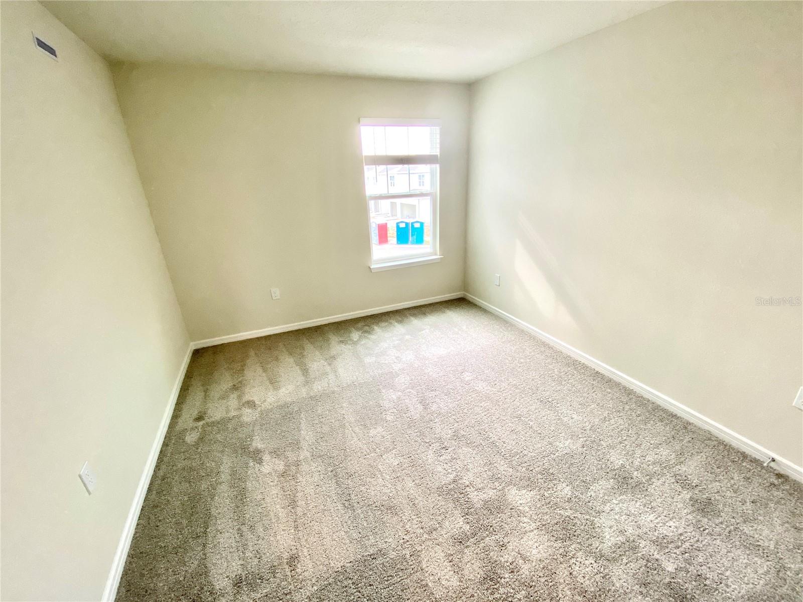 Image 19 of 21 For 2843 Stunning Avenue