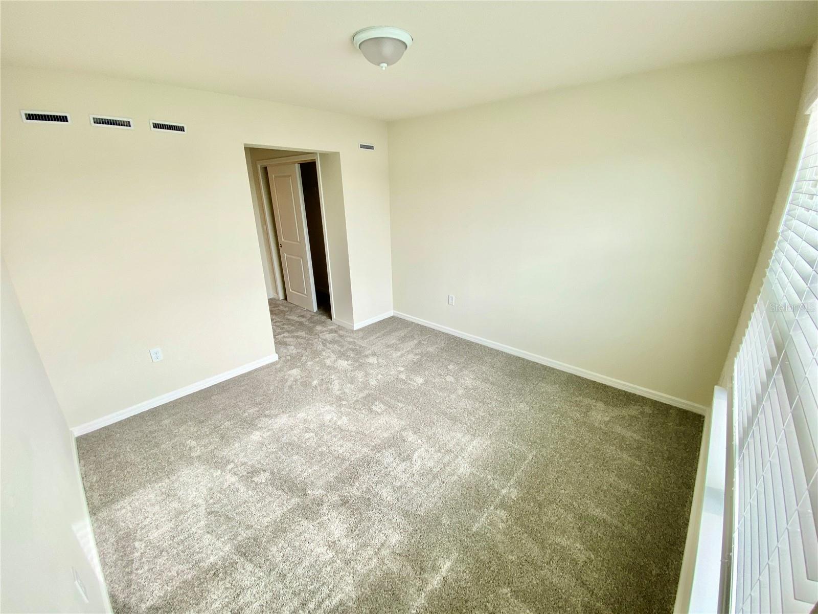 Image 21 of 21 For 2843 Stunning Avenue