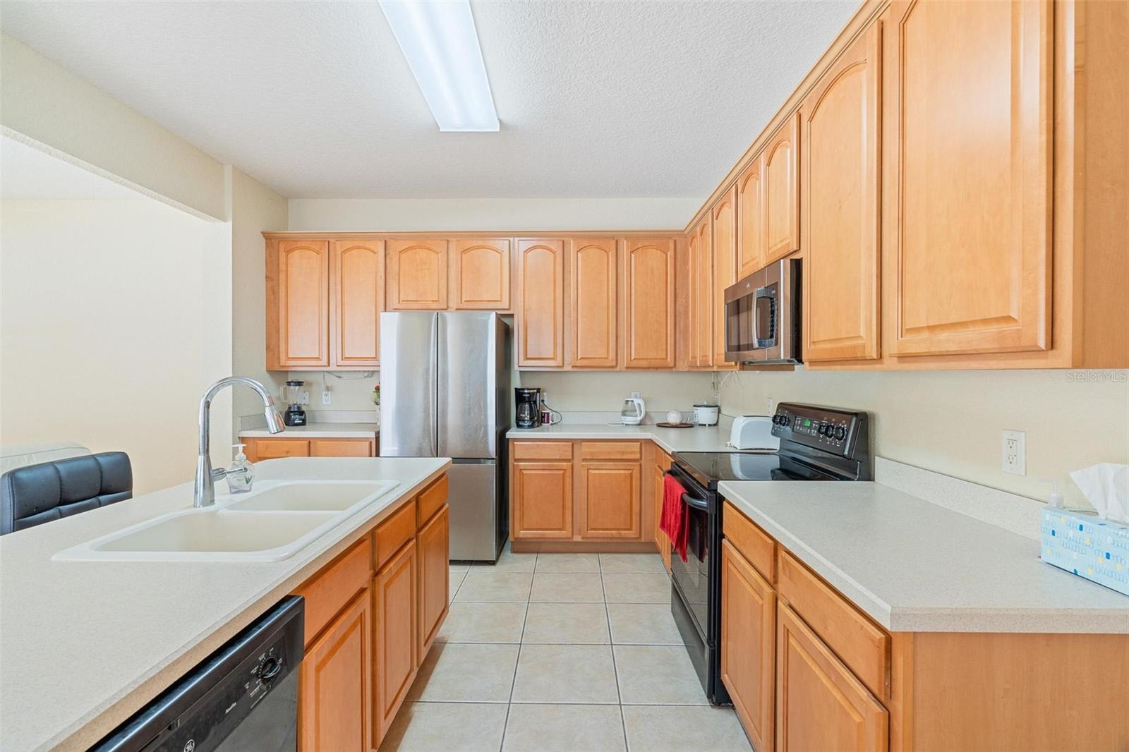 Image 10 of 47 For 8650 Abbotsbury Drive