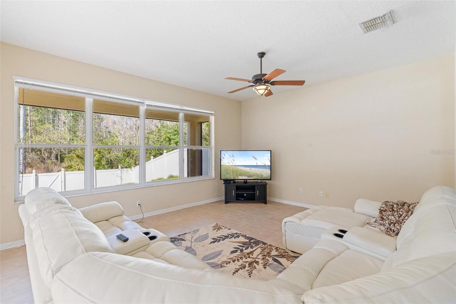 Image 14 of 47 For 8650 Abbotsbury Drive