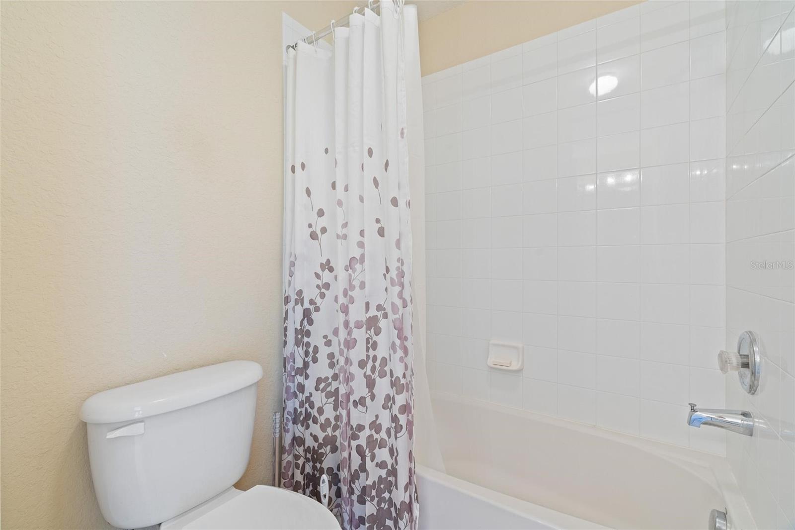 Image 24 of 47 For 8650 Abbotsbury Drive