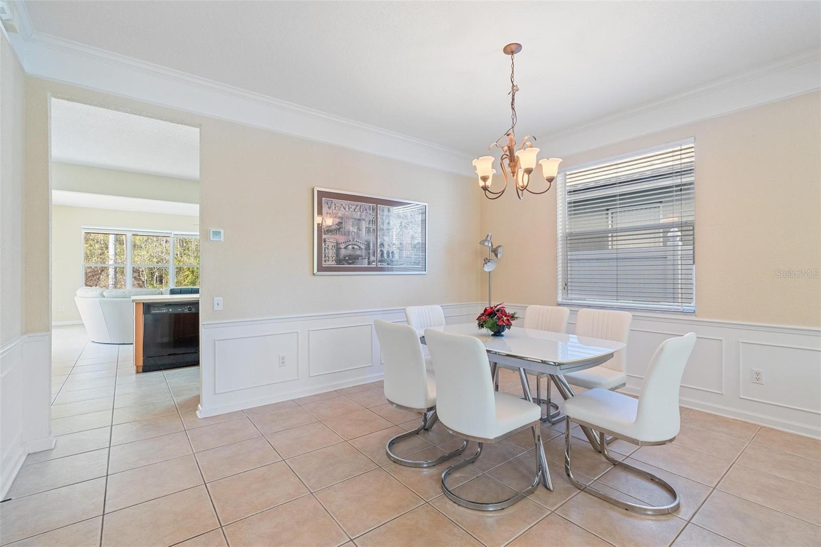 Image 7 of 47 For 8650 Abbotsbury Drive