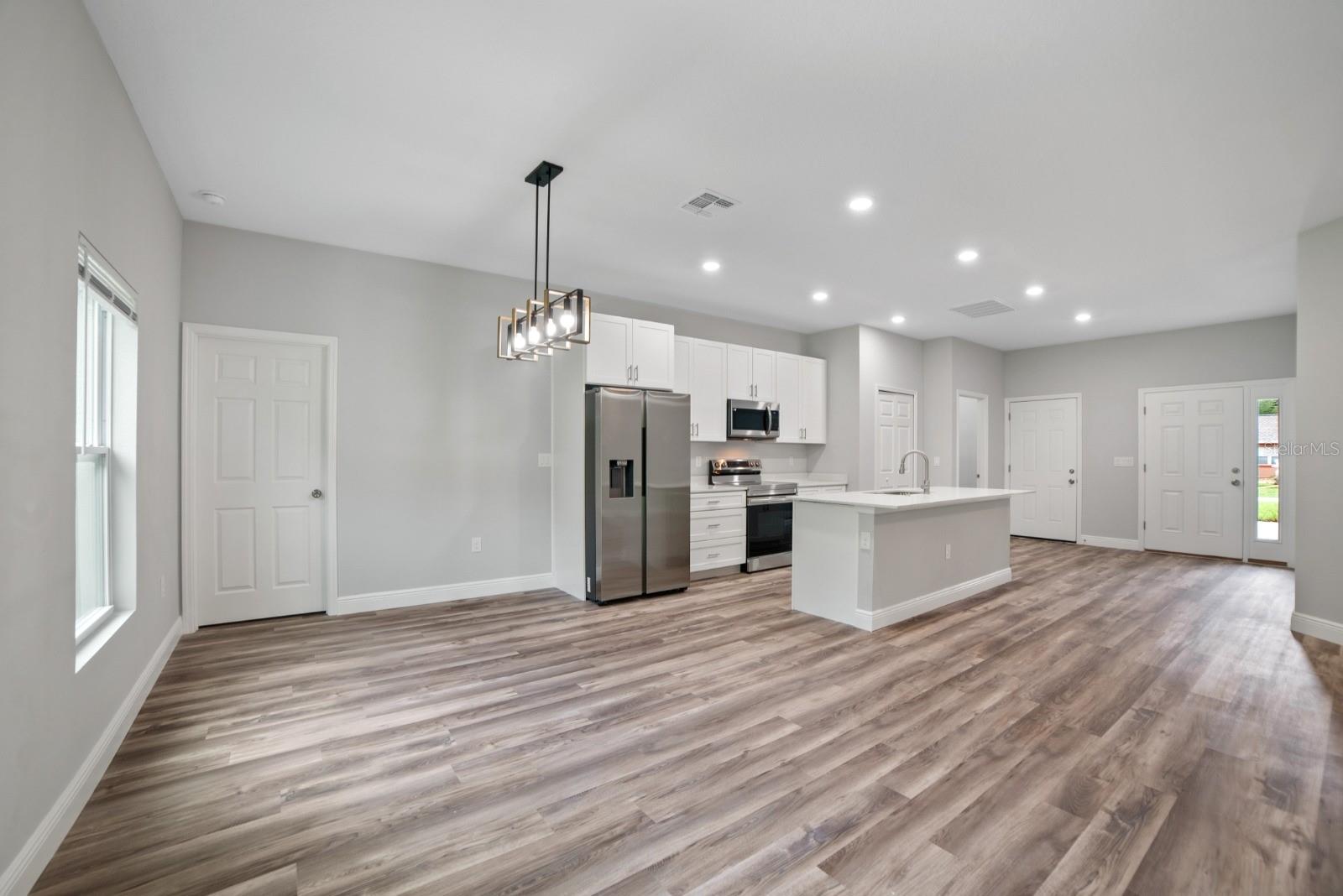 Image 6 of 21 For 2642 Magnolia Circle