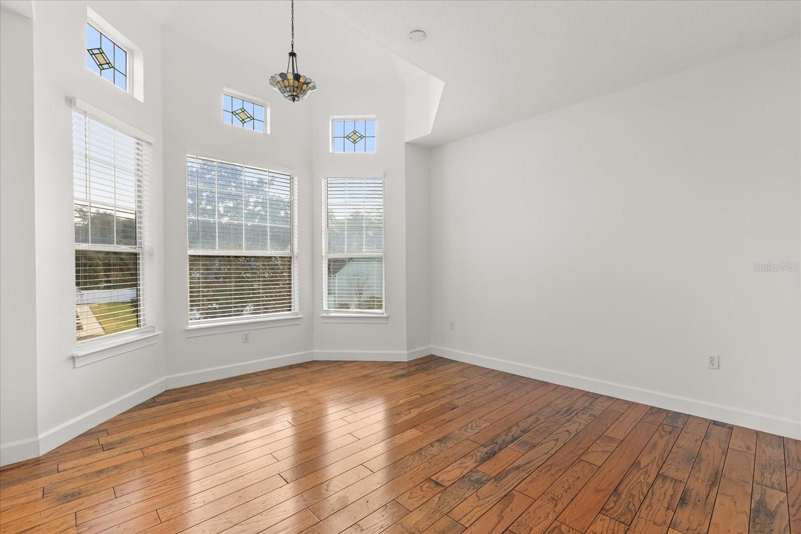 Image 13 of 48 For 308 Forest Haven Drive