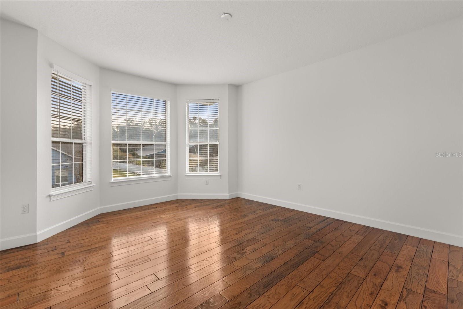 Image 22 of 48 For 308 Forest Haven Drive