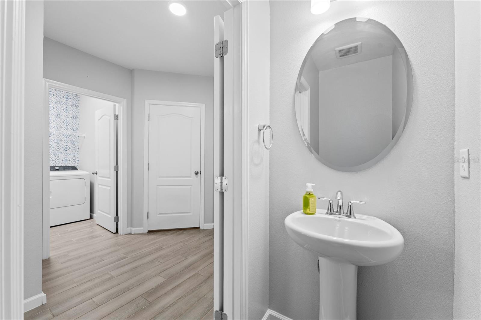 Image 18 of 40 For 3137 Riverboat Way