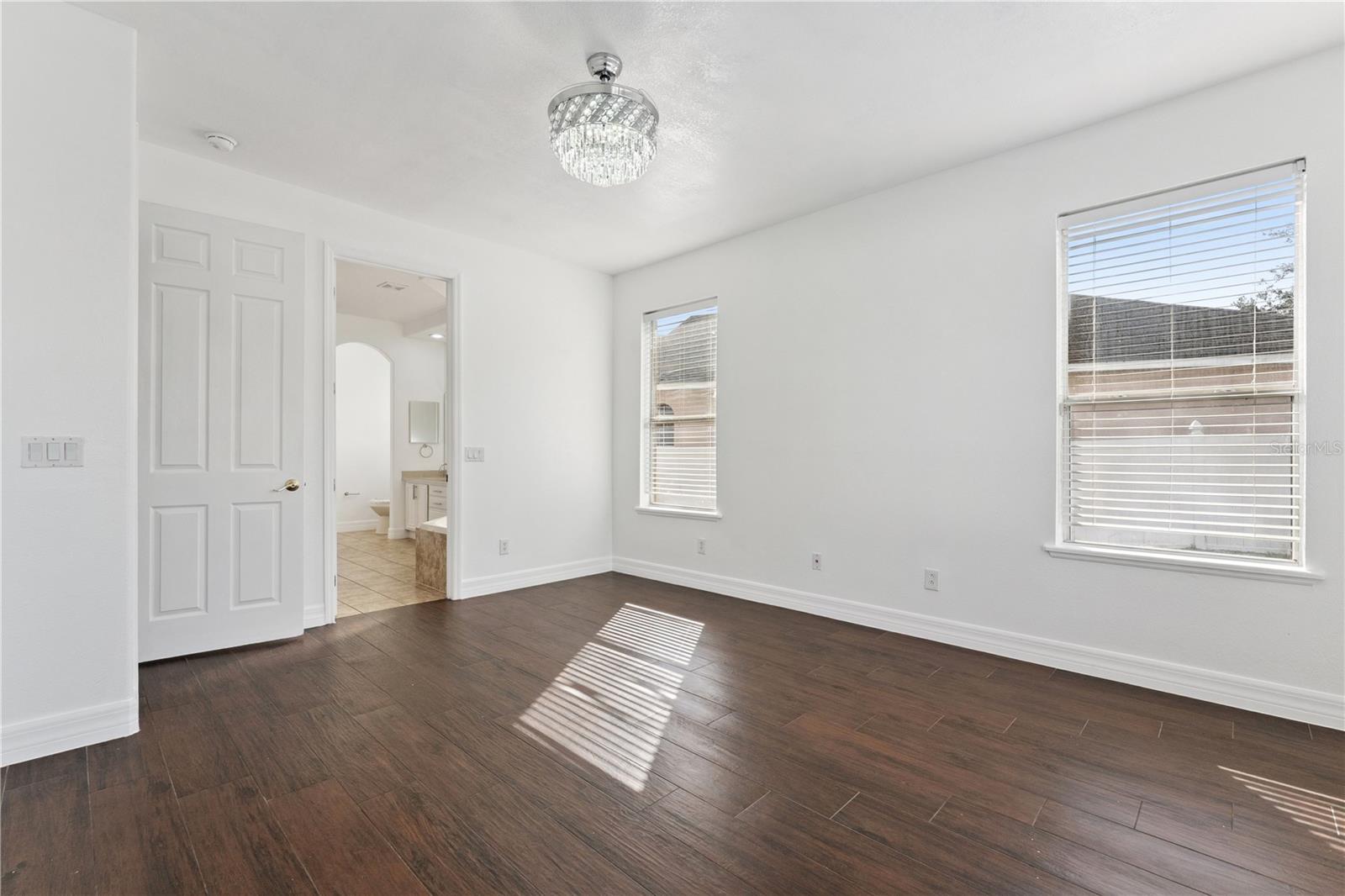 Image 19 of 37 For 14324 Fieldstone Lake Way