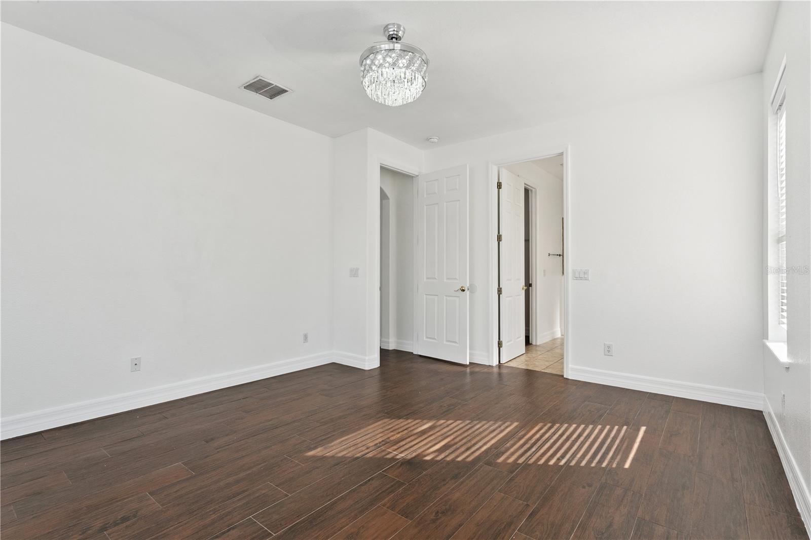 Image 20 of 37 For 14324 Fieldstone Lake Way