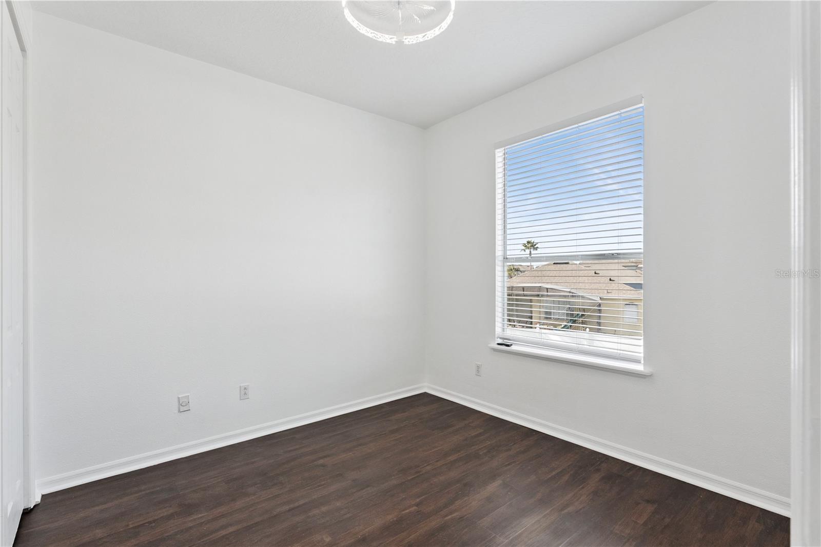 Image 23 of 37 For 14324 Fieldstone Lake Way