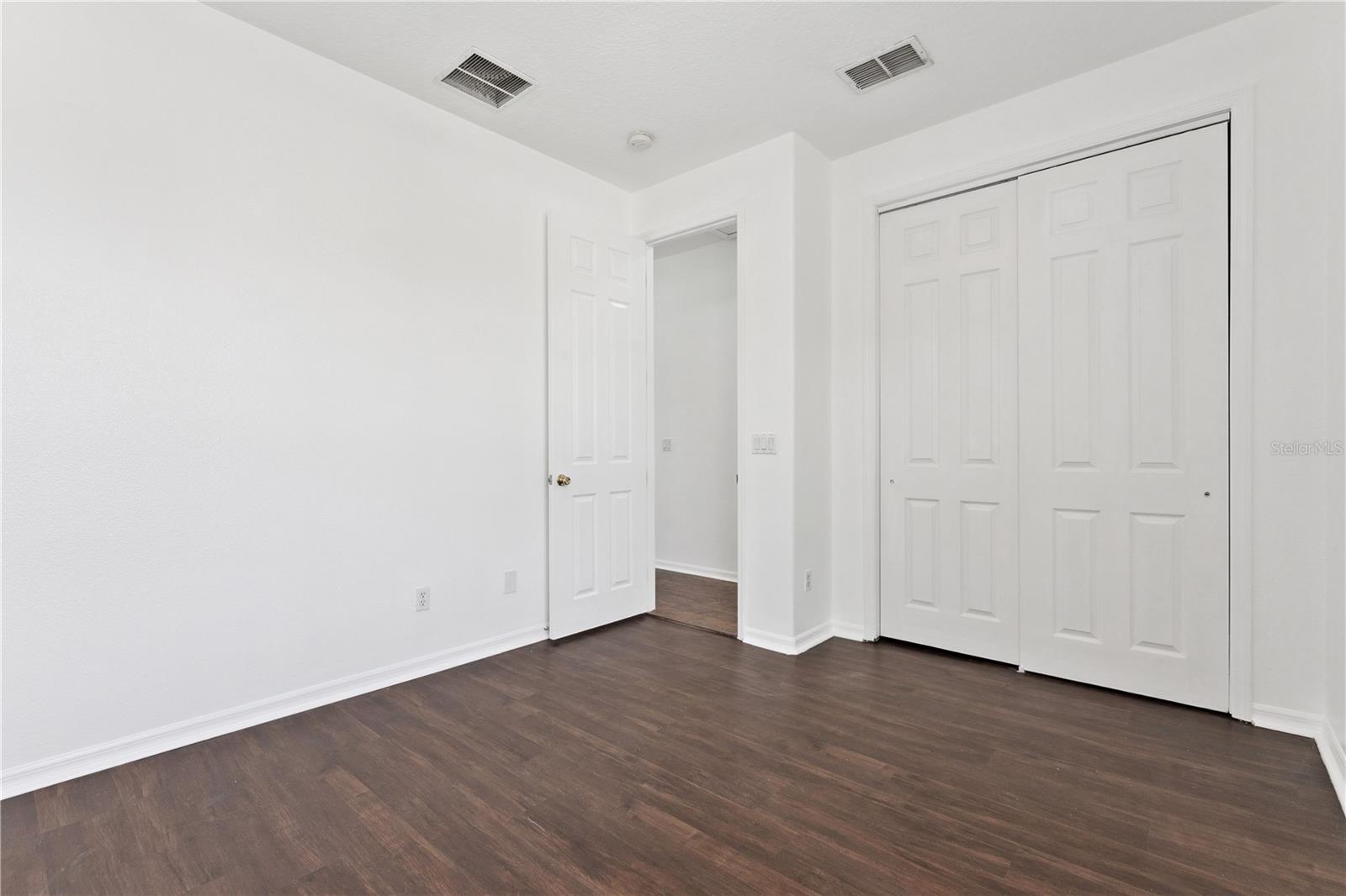 Image 26 of 37 For 14324 Fieldstone Lake Way