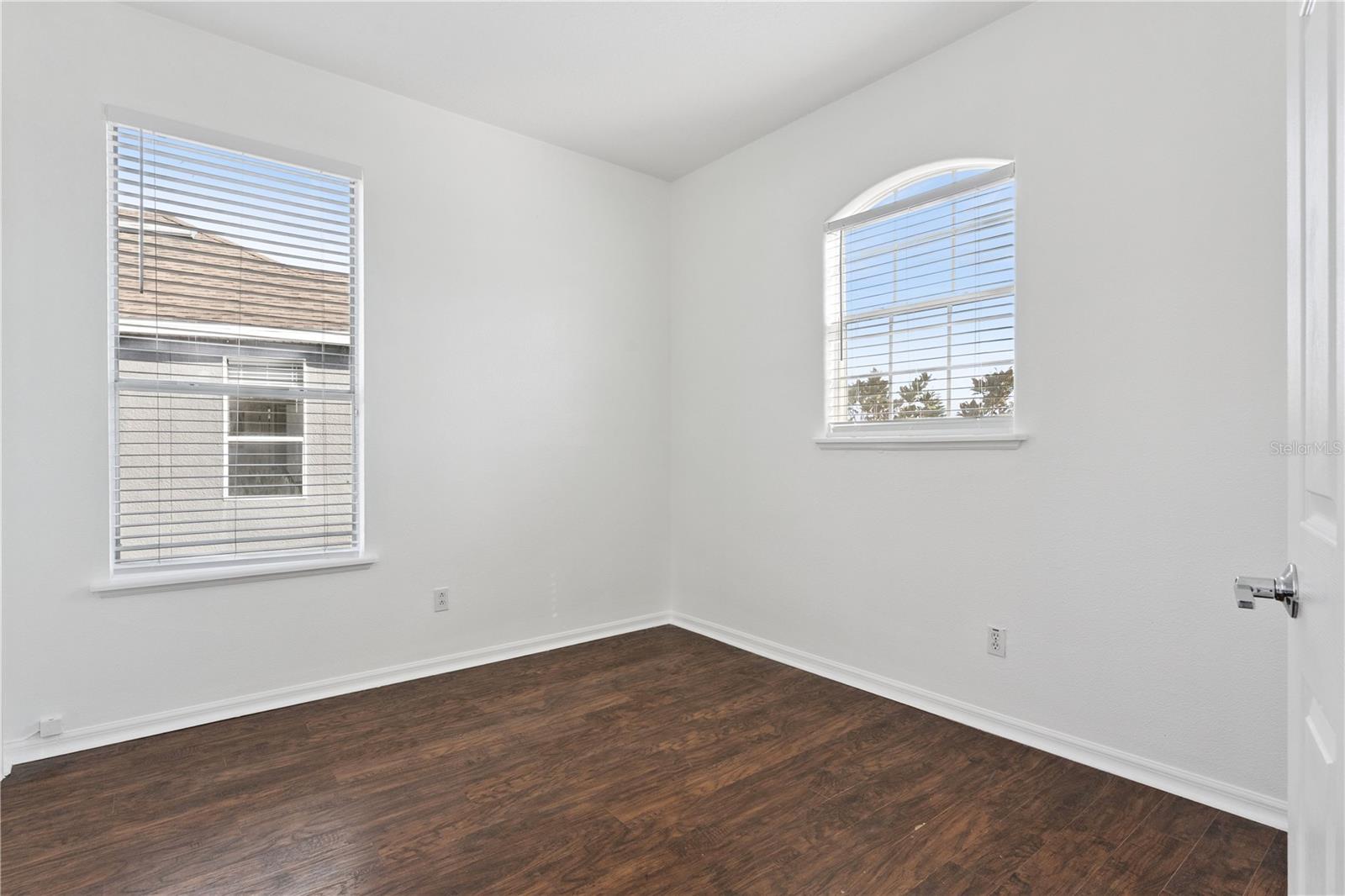 Image 27 of 37 For 14324 Fieldstone Lake Way