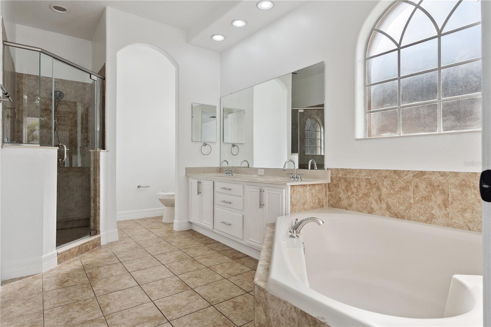 Image 30 of 37 For 14324 Fieldstone Lake Way