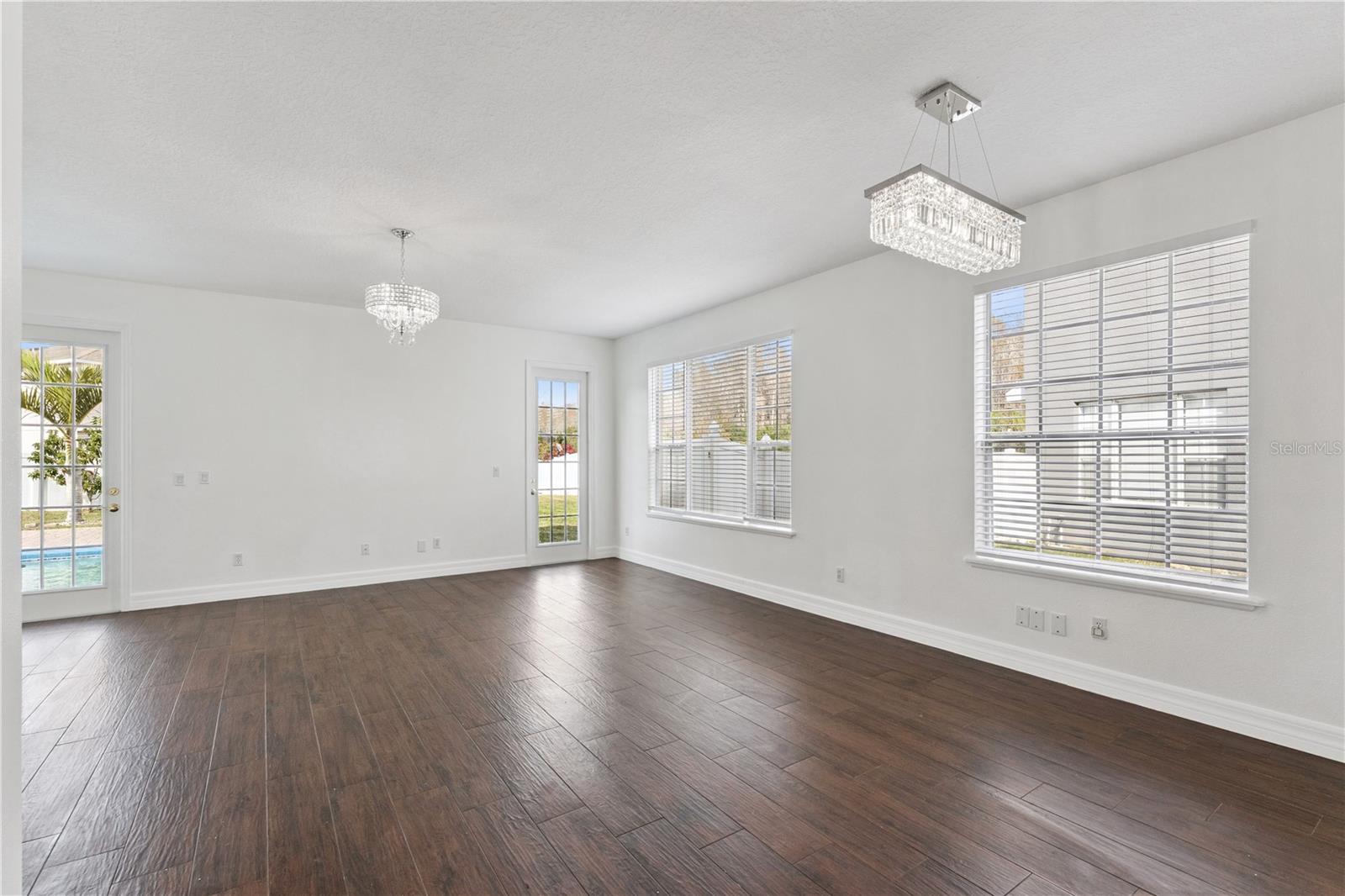 Image 6 of 37 For 14324 Fieldstone Lake Way