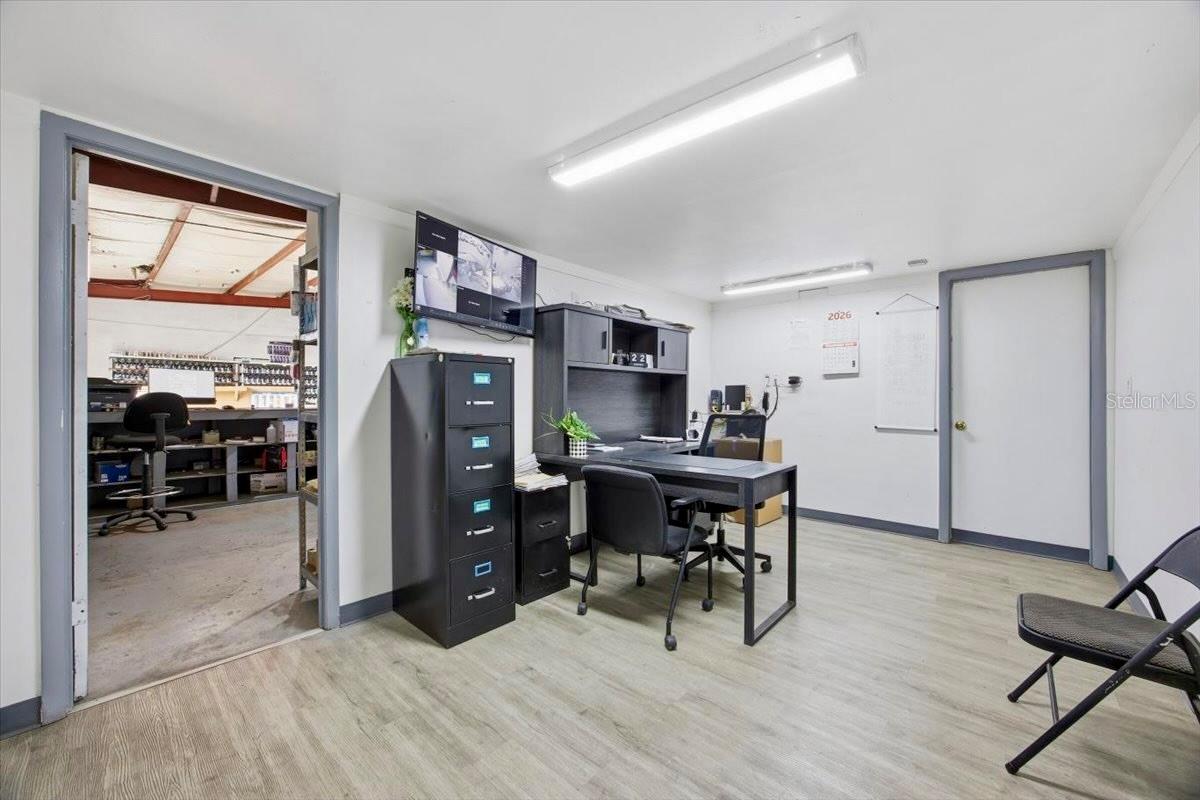 Image 12 of 14 For 2596 Michigan Ave