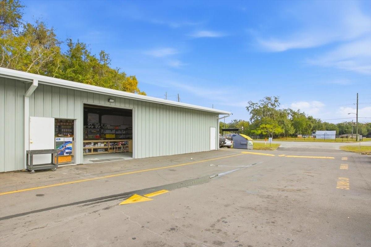 Image 13 of 14 For 2596 Michigan Ave