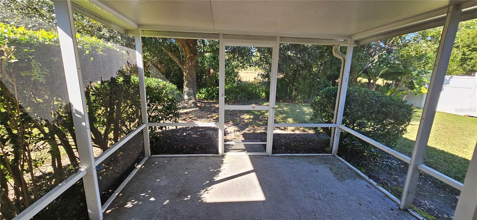 Image 16 of 23 For 15605 Perdido Drive