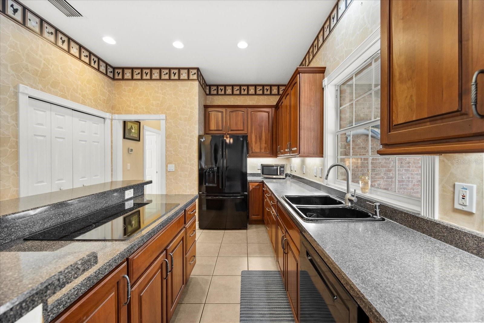 Image 17 of 55 For 3430 Celery Avenue