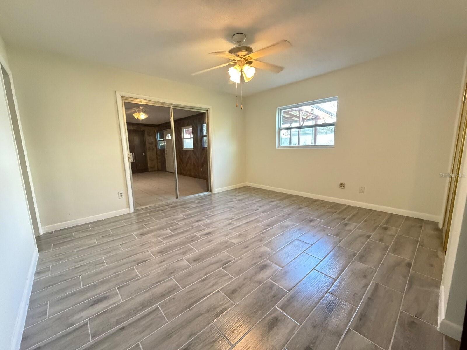 Image 11 of 21 For 1527 Leeway Avenue