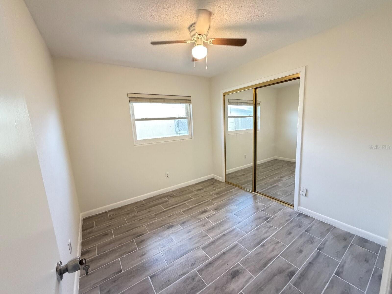 Image 15 of 21 For 1527 Leeway Avenue