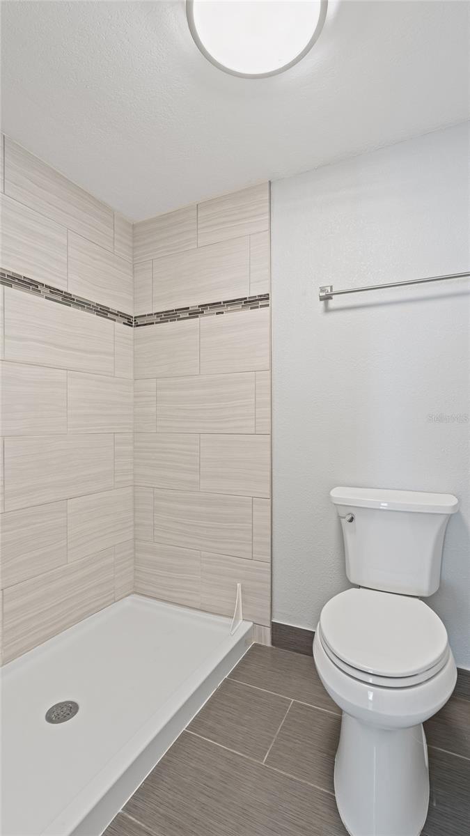 Image 18 of 35 For 670 Lake Villas Drive C