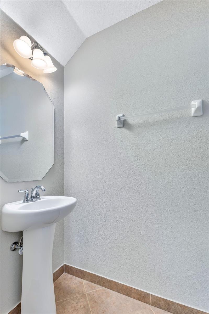 Image 19 of 52 For 10572 Belfry Circle