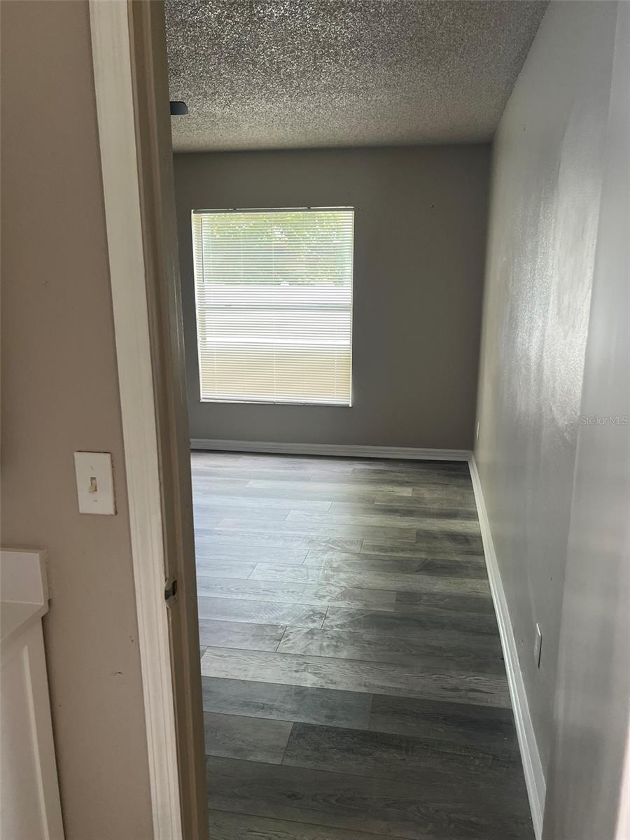 Image 10 of 29 For 319 Eaton Street