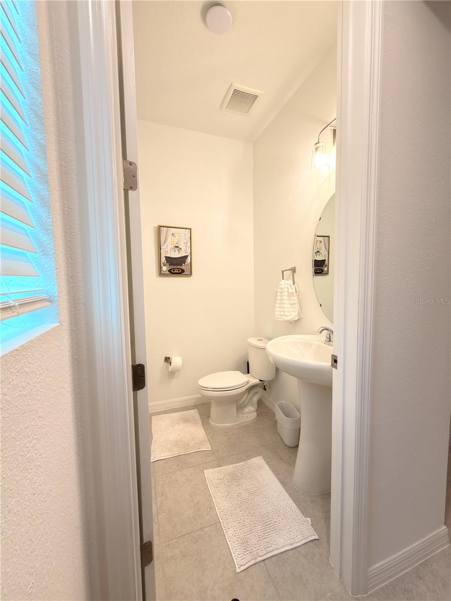 Image 15 of 43 For 646 Longboat Drive 646