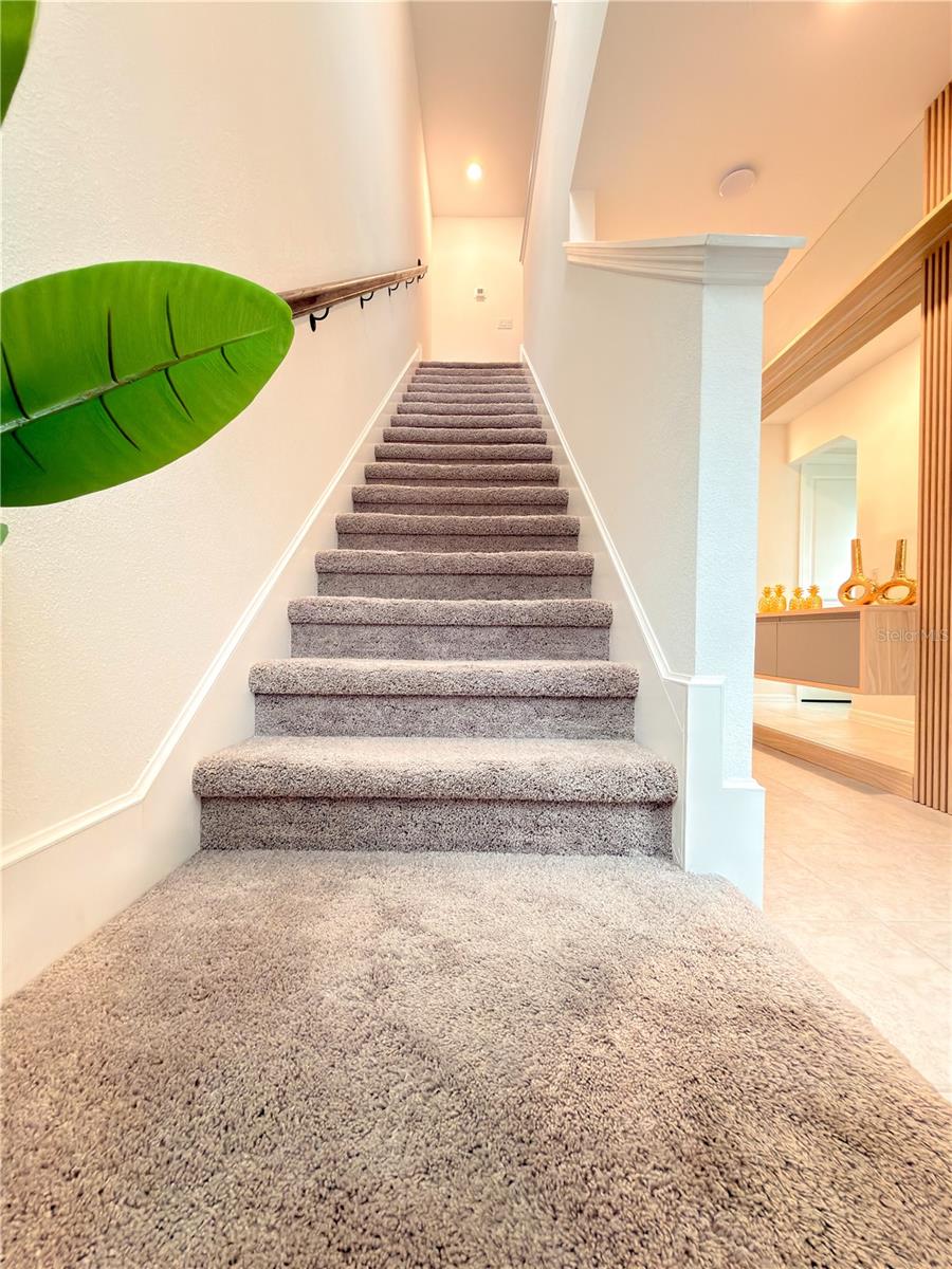 Image 16 of 43 For 646 Longboat Drive 646