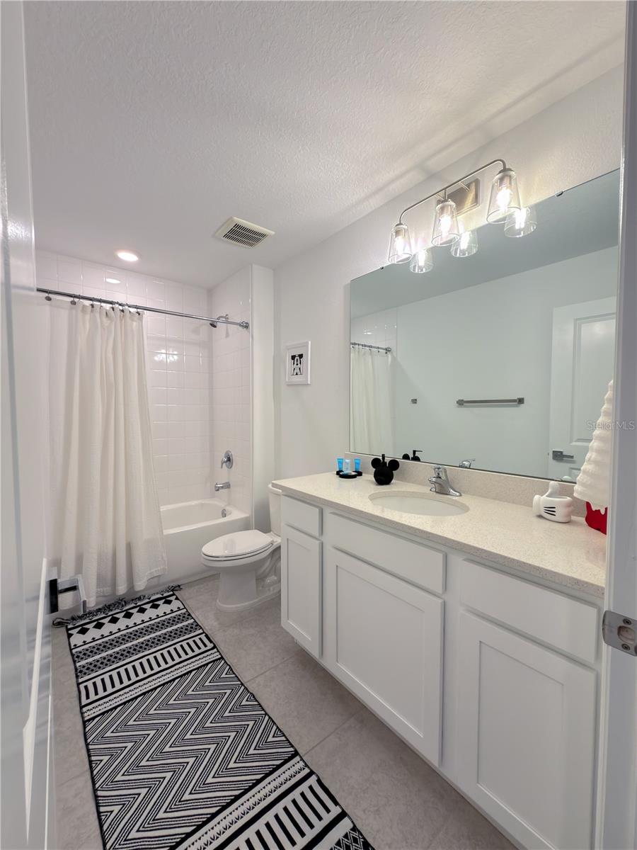 Image 27 of 43 For 646 Longboat Drive 646