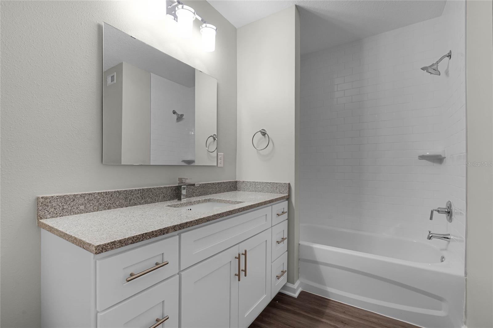 Image 18 of 20 For 1974 Goldenrod Road Road 302