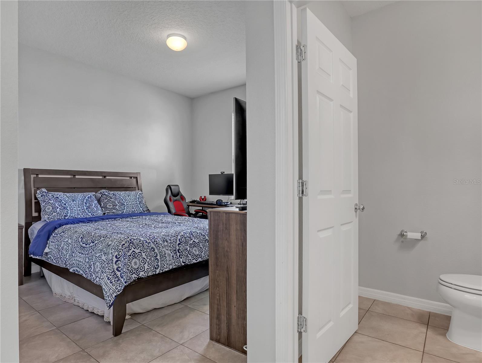 Image 8 of 9 For 1749 Cayman Cove Circle