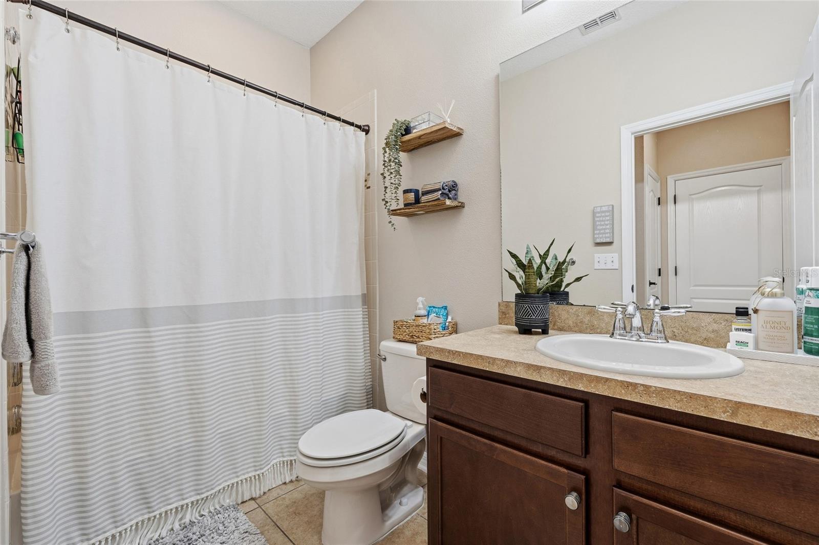 Image 16 of 36 For 2675 River Landing Drive