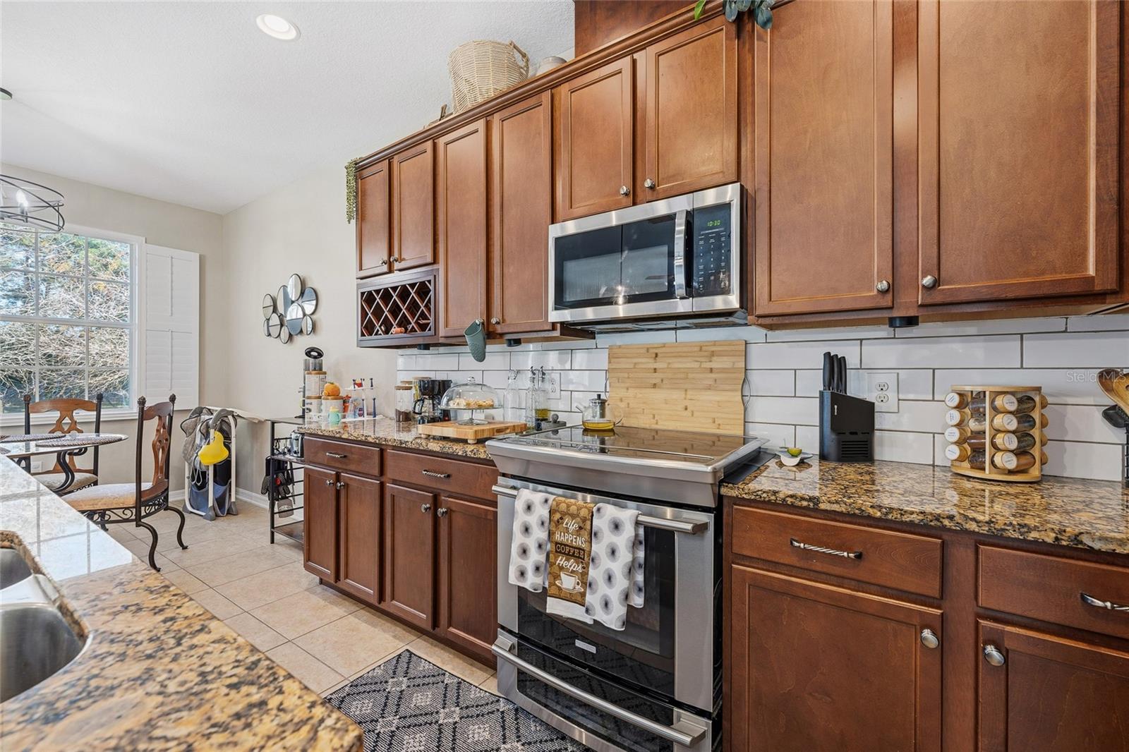 Image 6 of 36 For 2675 River Landing Drive