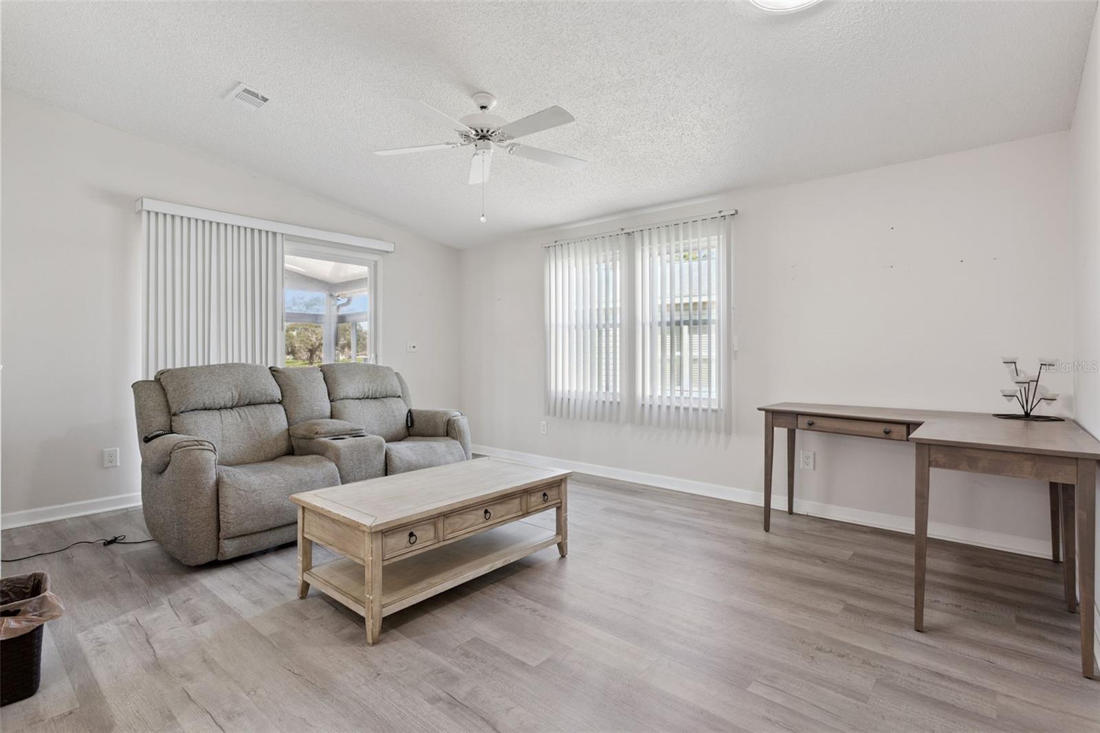 Image 3 of 20 For 1612 Schwartz Boulevard