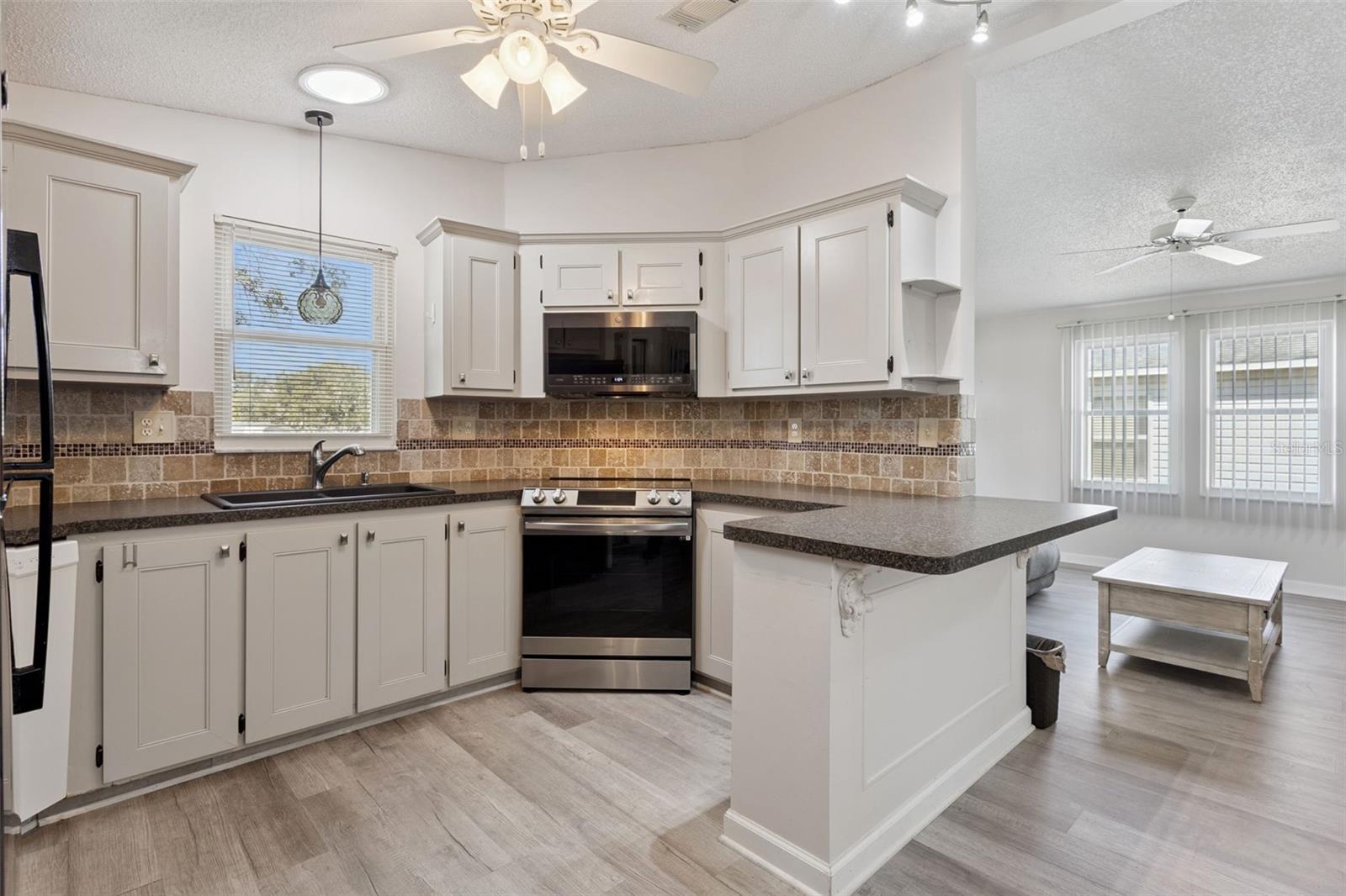 Image 6 of 20 For 1612 Schwartz Boulevard