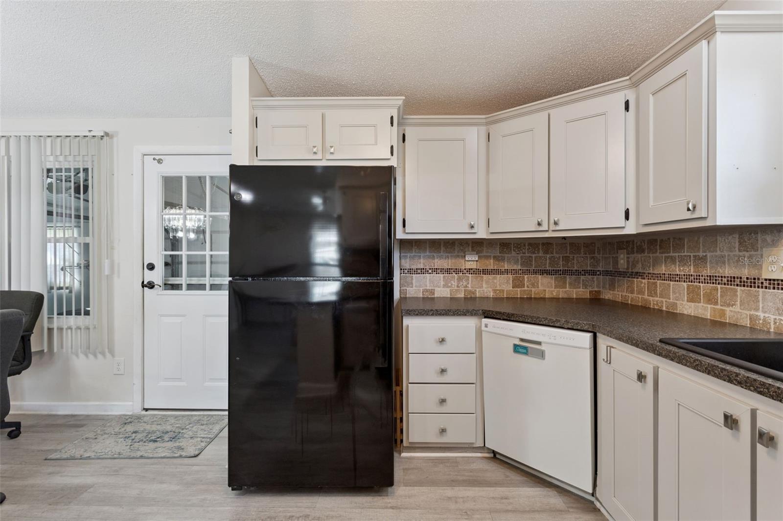 Image 7 of 20 For 1612 Schwartz Boulevard