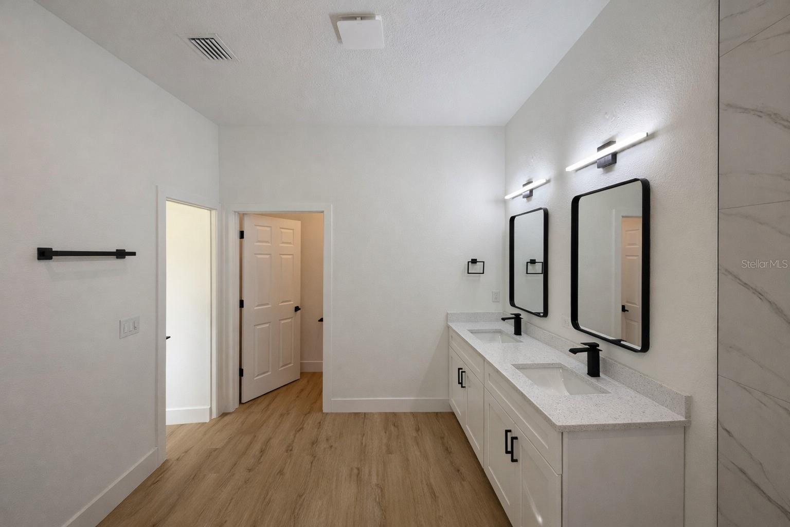 Image 11 of 22 For 3566 Hayward Lane