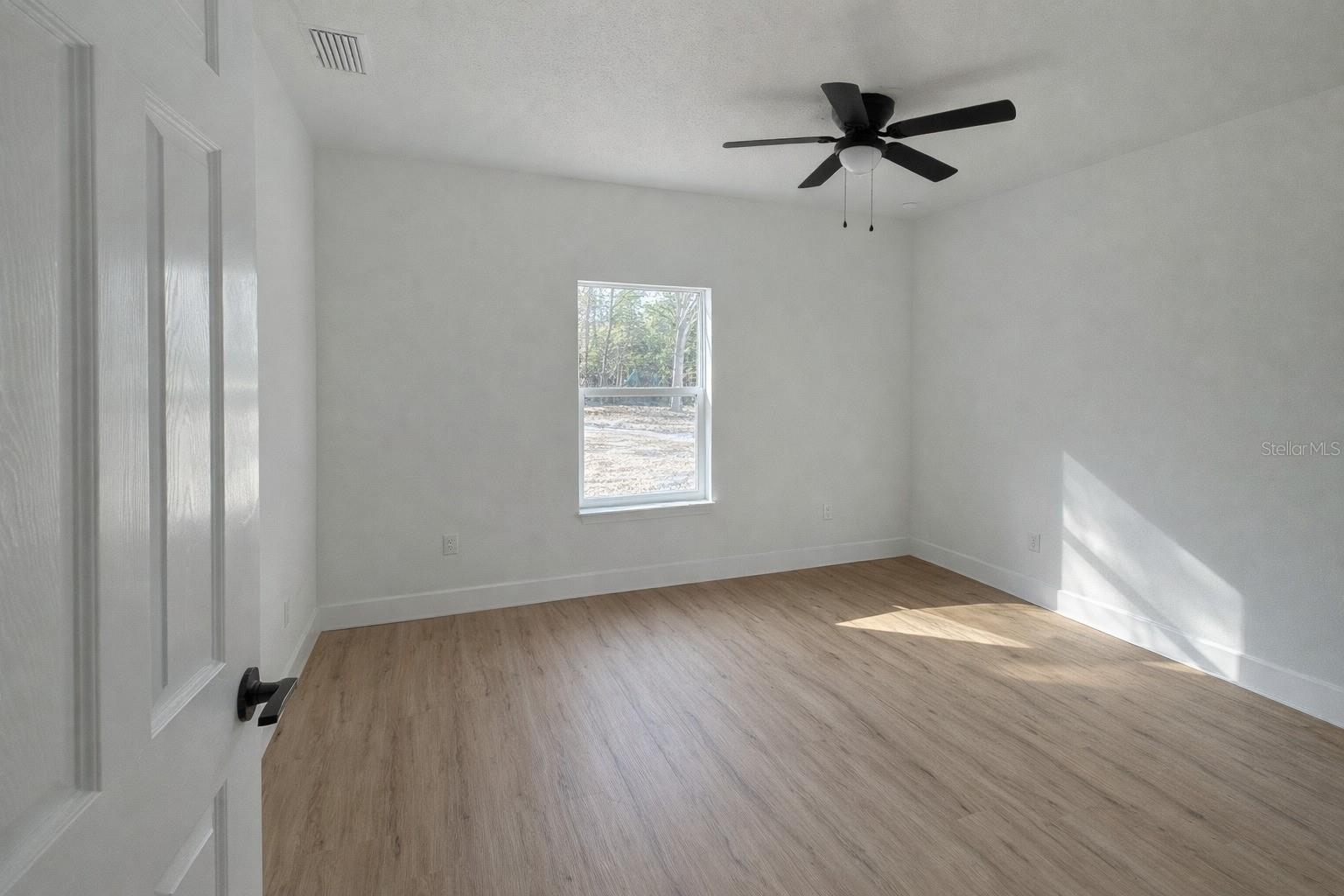 Image 15 of 22 For 3566 Hayward Lane