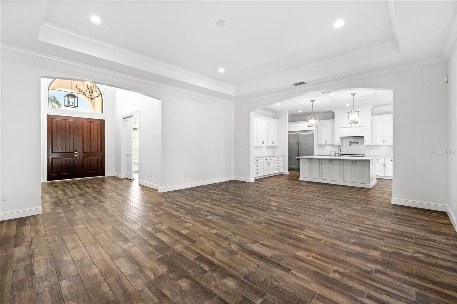 Image 11 of 41 For 1420 Dingens Avenue