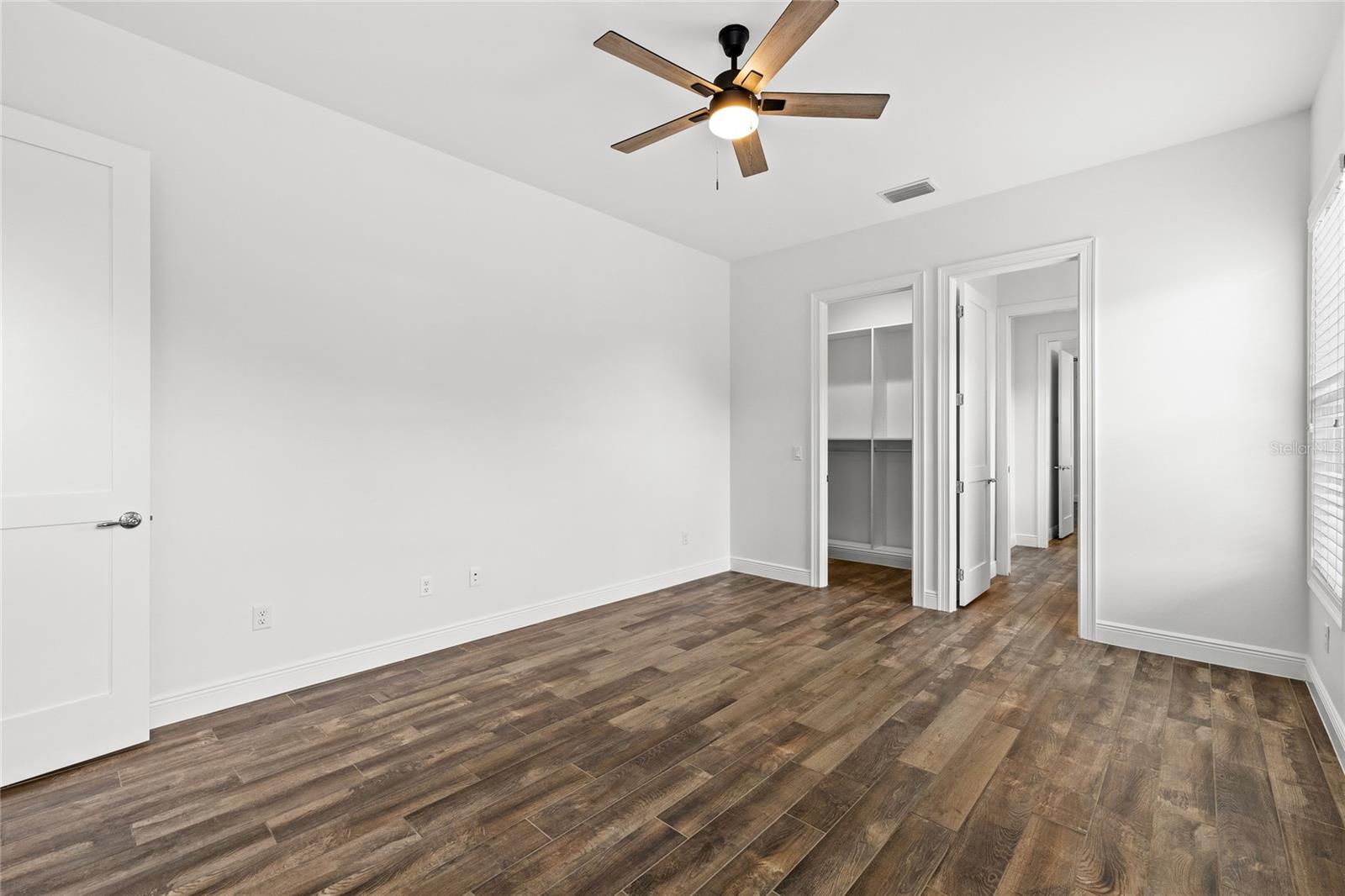 Image 19 of 41 For 1420 Dingens Avenue